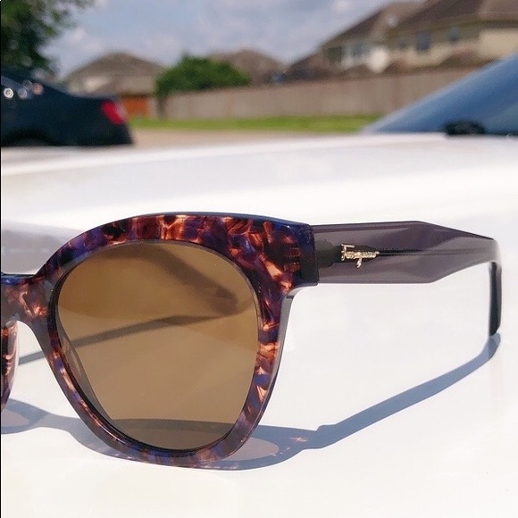 100% authentic Salvatore Ferragamo sunglasses - Picture 8 of 11